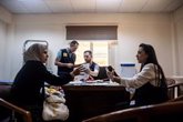 Foto: Trece menores con cáncer evacuados de Gaza llegan el miércoles a España para ser tratados en cuatro hospitales